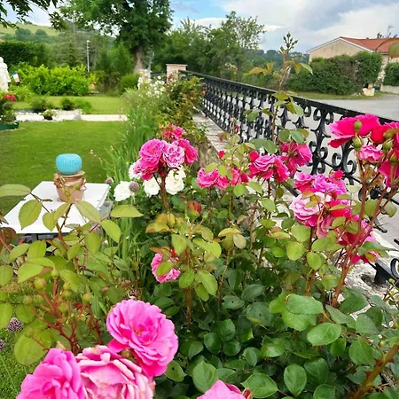 Apartman Lacaze D Aveyron Toulonjac