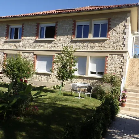 Apartman Lacaze D Aveyron Toulonjac